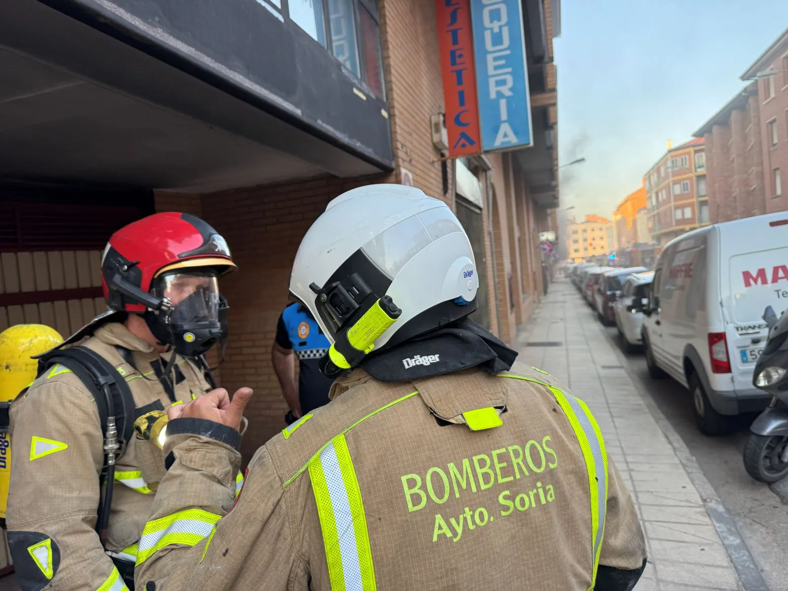 Bomberos trabajando en la zona. | Ayto. Soria