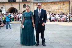 Foto 7 - Del rosa champ&aacute;n al rojo sanjuanero: las juradas convierten la alfombra roja en la primera pasarela de las fiestas