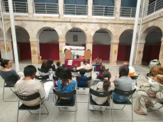 Foto 3 - C&oacute;digos QR y teatro: El plan de los j&oacute;venes de Santerv&aacute;s del Burgo para salvar sus fuentes