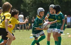 Foto 4 - La Escuela Caja Rural de Rugby destaca entre canteras de Espa&ntilde;a y Francia