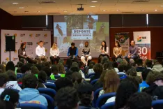 Foto 5 - M&aacute;s de 500 alumnos de San Esteban y El Burgo cierran el curso del programa emprendedor de Tierras del Cid