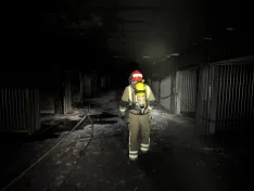 Foto 14 - El incendio de un garaje de la calle Merineros afecta a seis bloques y deja cuatro trasladados al hospital
