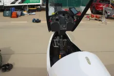 Foto 6 - La Vuelta Ib&eacute;rica de vuelo sin motor 'aterriza' en el ATI de Garray
