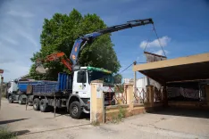 Obras de derribo, esta mañana, en la estación de tren de Soria. | María Ferrer