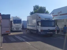 Montaje de las atracciones de feria en su nueva ubicación. | SN