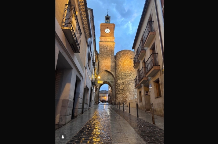 El reloj de Almazán se cuela en la final fotográfica de la Red Medieval