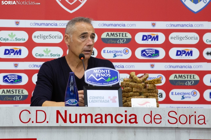 El Numancia informa de la marcha de Ángel Rodríguez un día después de anunciar a su nuevo entrenador
