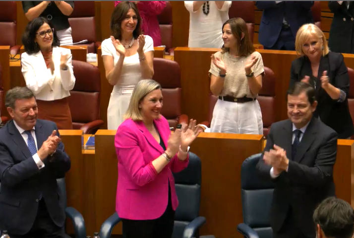 Mañueco toma posesión este jueves y afronta las horas decisivas para configurar su nuevo Gobierno