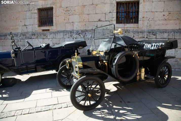 Coches antiguos El Burgo