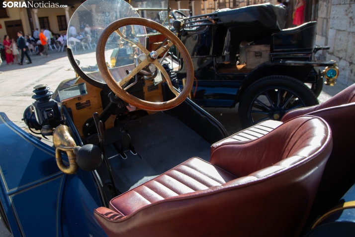 Coches antiguos El Burgo