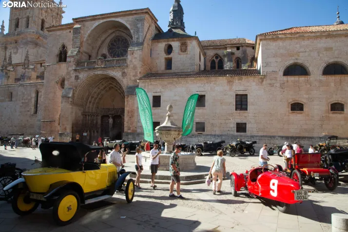 Coches antiguos El Burgo