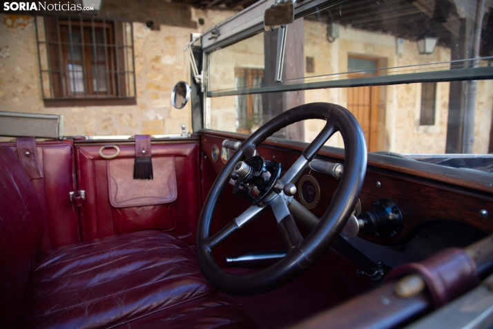 Coches antiguos El Burgo