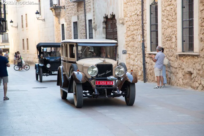 Coches antiguos El Burgo