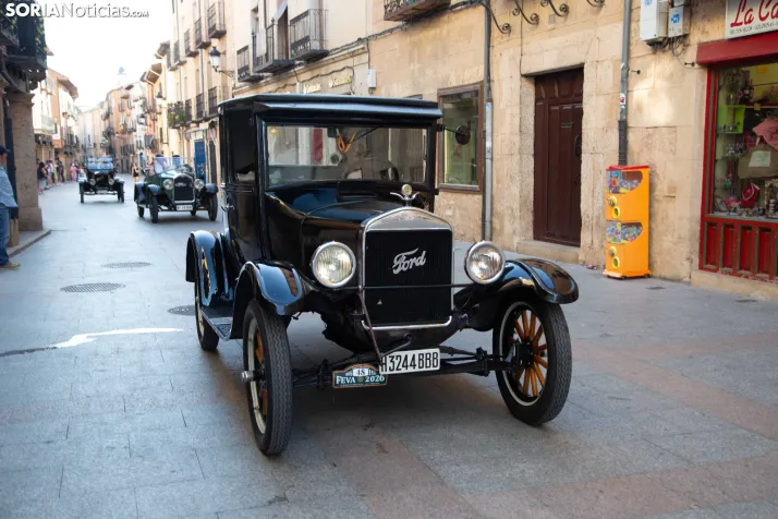 Coches antiguos El Burgo