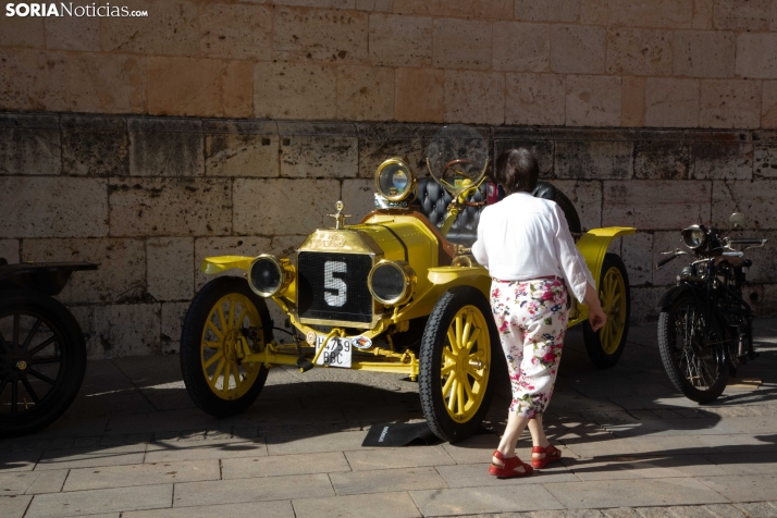 Coches antiguos El Burgo