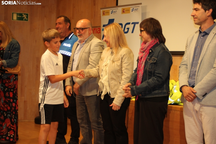 En im&aacute;genes: Tr&aacute;fico premia a los mejores conductores del futuro