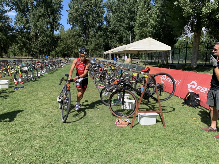 Vinuesa acoge los Nacionales de triatlón y duatlón gravel