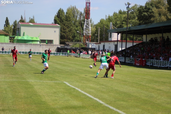 EN FOTOS | El San Jos&eacute; se queda a las puertas del ascenso a Tercera RFEF