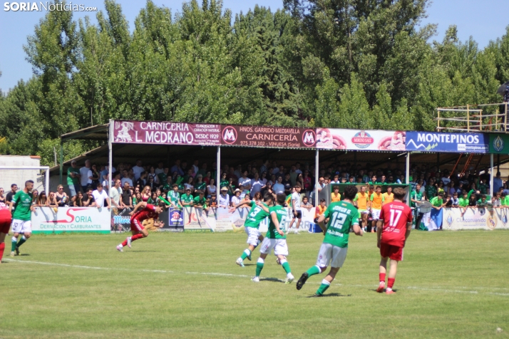 EN FOTOS | El San Jos&eacute; se queda a las puertas del ascenso a Tercera RFEF