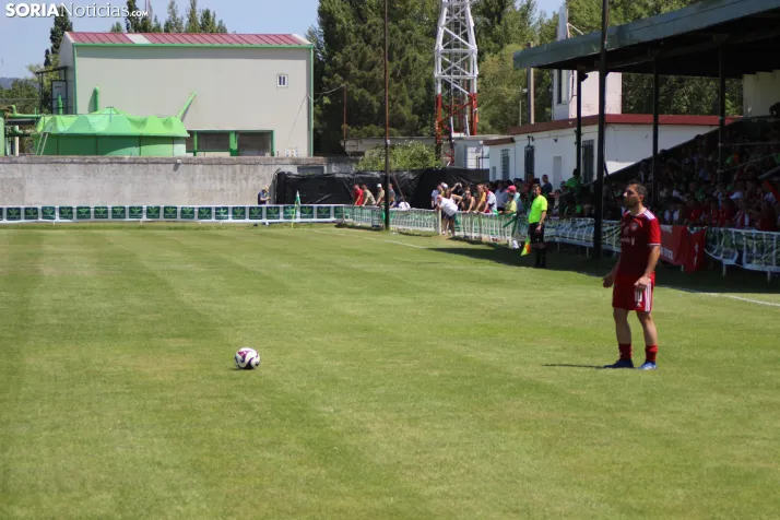 EN FOTOS | El San Jos&eacute; se queda a las puertas del ascenso a Tercera RFEF