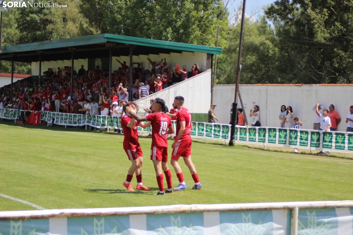 EN FOTOS | El San Jos&eacute; se queda a las puertas del ascenso a Tercera RFEF