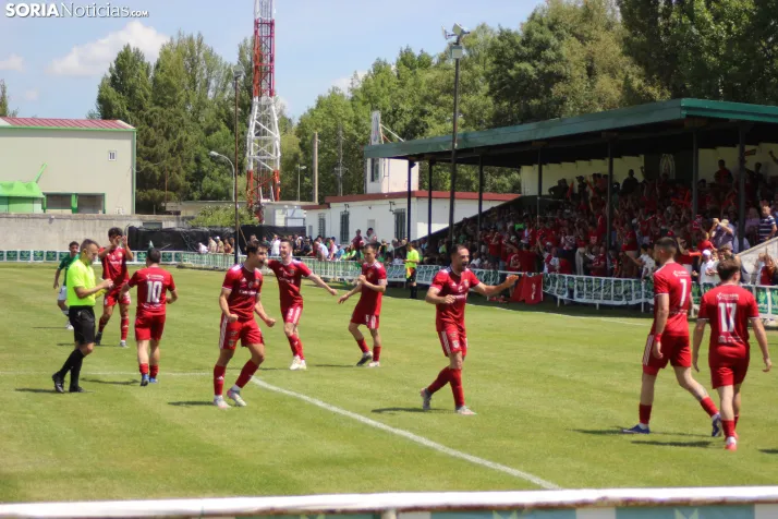EN FOTOS | El San Jos&eacute; se queda a las puertas del ascenso a Tercera RFEF