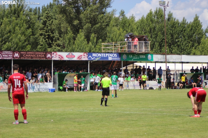 EN FOTOS | El San Jos&eacute; se queda a las puertas del ascenso a Tercera RFEF