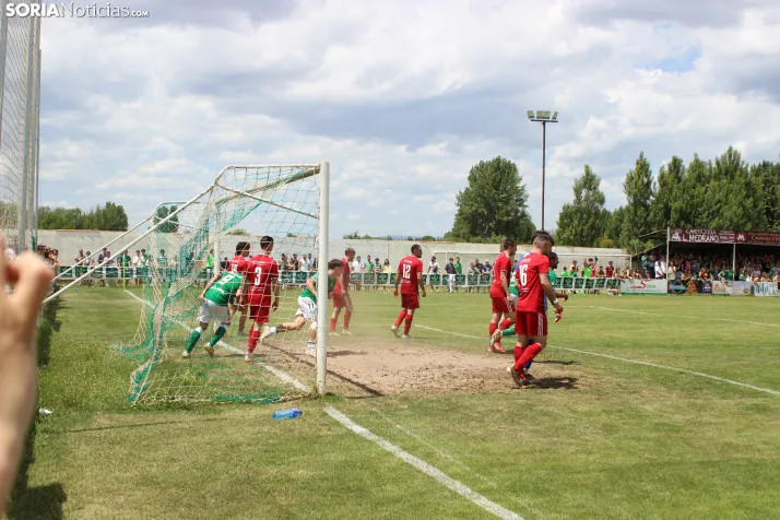 EN FOTOS | El San Jos&eacute; se queda a las puertas del ascenso a Tercera RFEF