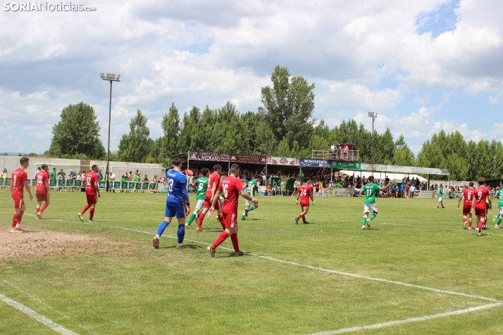 EN FOTOS | El San Jos&eacute; se queda a las puertas del ascenso a Tercera RFEF
