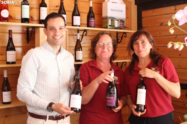 Fotos: San Esteban inaugura su Feria del Vino con caldos de primer nivel