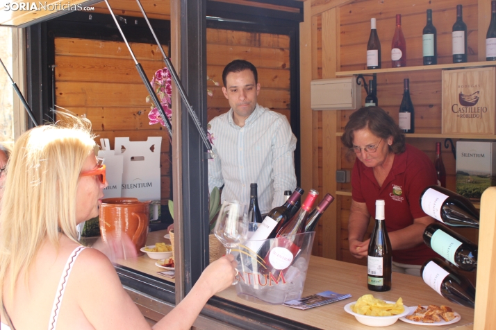 Fotos: San Esteban inaugura su Feria del Vino con caldos de primer nivel