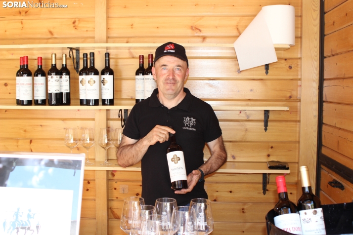 Fotos: San Esteban inaugura su Feria del Vino con caldos de primer nivel