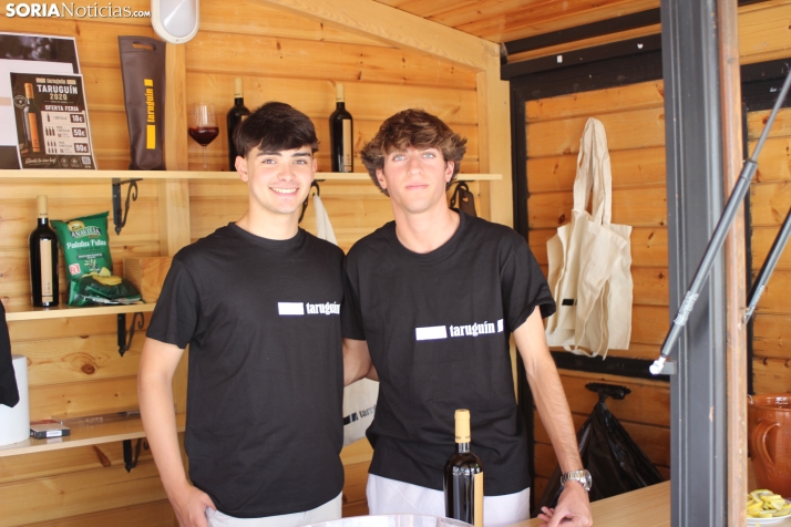 Fotos: San Esteban inaugura su Feria del Vino con caldos de primer nivel