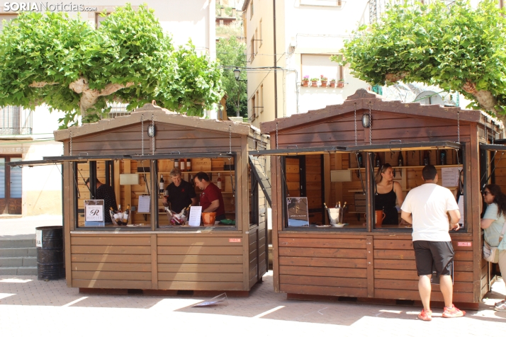 Fotos: San Esteban inaugura su Feria del Vino con caldos de primer nivel