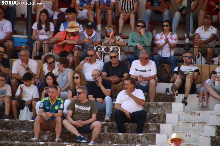 Una imagen de la primera de abono en San Benito. /Santos Gómez