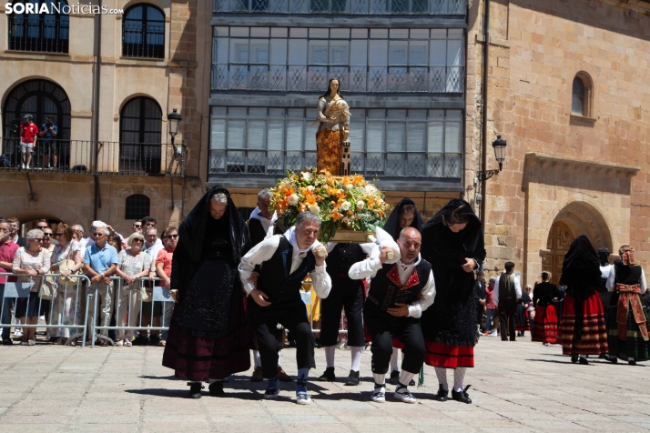 Lunes de Bailas 2026: Procesión