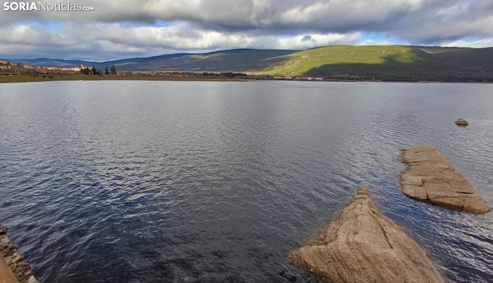 El embalse pierde más de cuatro hectómetros cúbicos 