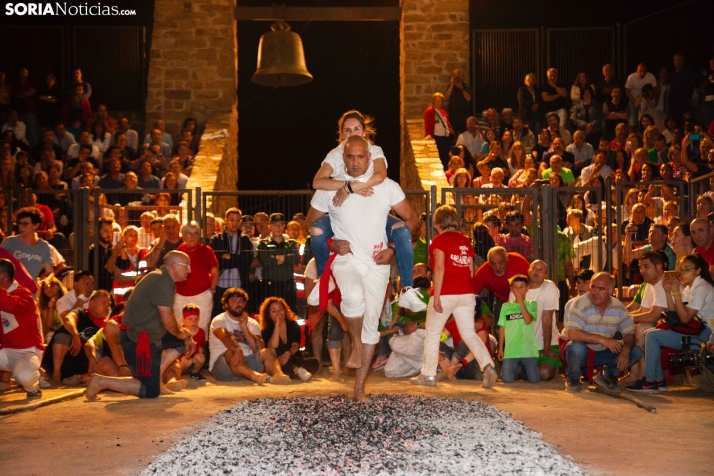 Móndidas, Paso del Fuego y mucha tradición en San Pedro: Somos una familia que lo llevamos en la sangre