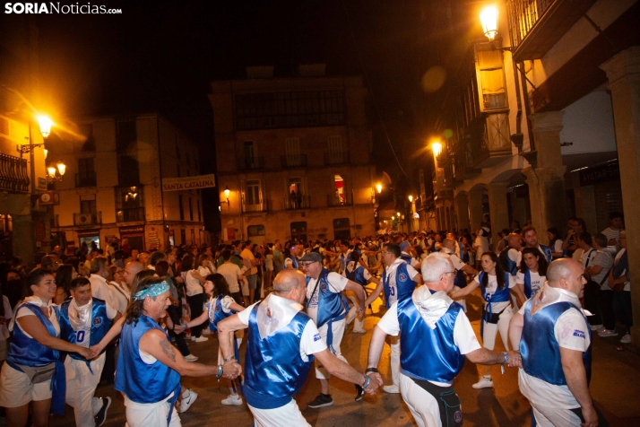 Todo lo que necesitas saber sobre El Bullicio: peñistas, charanga, proceso para entrar, actos...