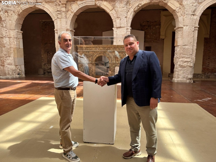 Medinaceli ya tiene su arco romano en miniatura