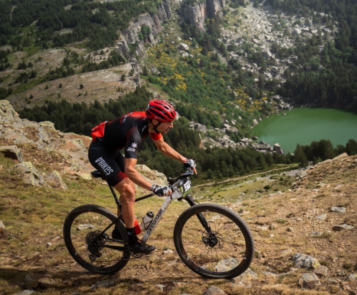 La BTT Urbión 2026 corona en la Laguna Negra su etapa más exigente