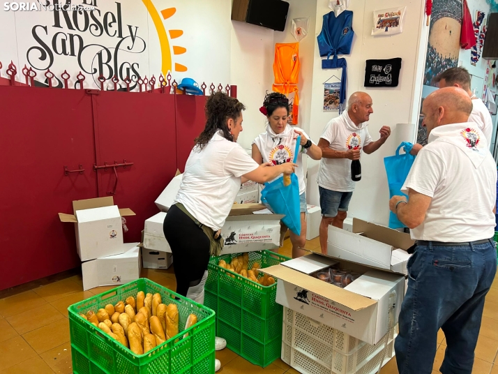 En im&aacute;genes: Los sorianos recogen sus tajadas en la ma&ntilde;ana del Domingo de Calderas