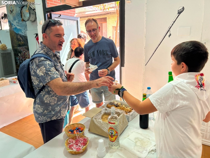 En im&aacute;genes: Los sorianos recogen sus tajadas en la ma&ntilde;ana del Domingo de Calderas