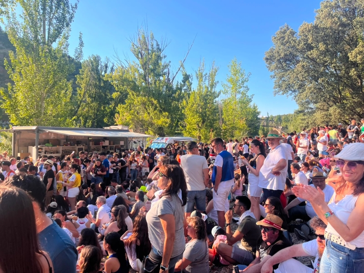 GALER&Iacute;A | La pradera en el Lunes de Bailas (II)