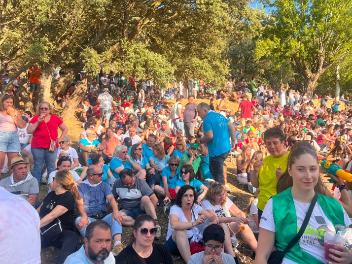 GALER&Iacute;A | La pradera en el Lunes de Bailas (II)