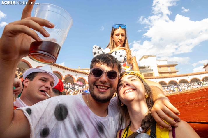 Viernes de Toros 2026: Novillada de tarde./ Viksar Fotografía