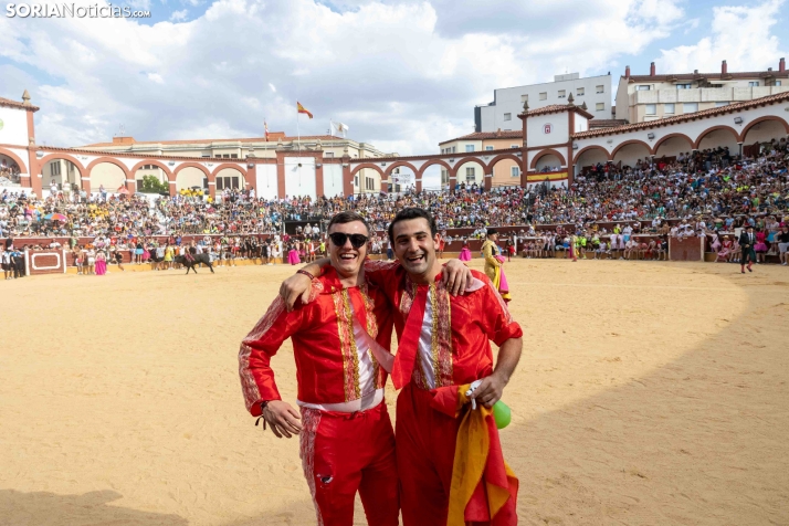 Viernes de Toros 2026: Novillada de tarde./ Viksar Fotografía