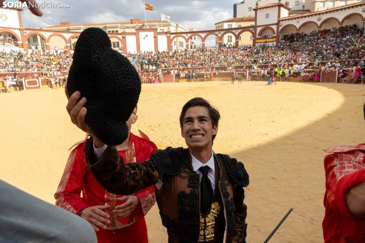 Viernes de Toros 2026: Novillada de tarde./ Viksar Fotografía