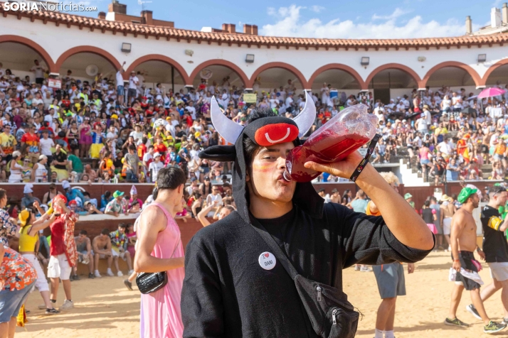 Viernes de Toros 2026: Novillada de tarde./ Viksar Fotografía