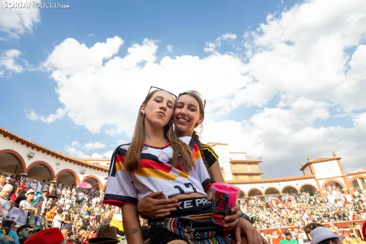 Viernes de Toros 2026: Novillada de tarde./ Viksar Fotografía